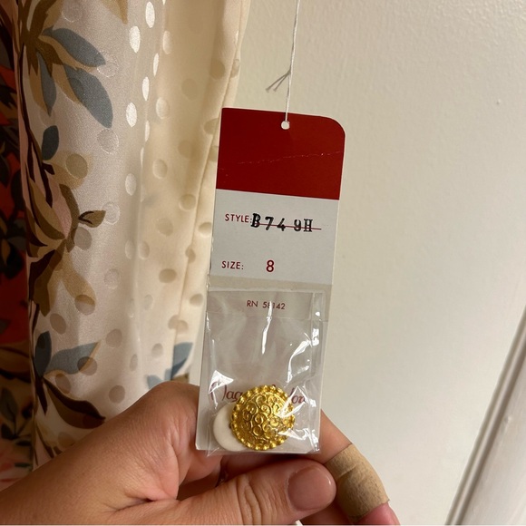 NWT Maggy London Vintage Silk Blouse - Picture 12 of 12